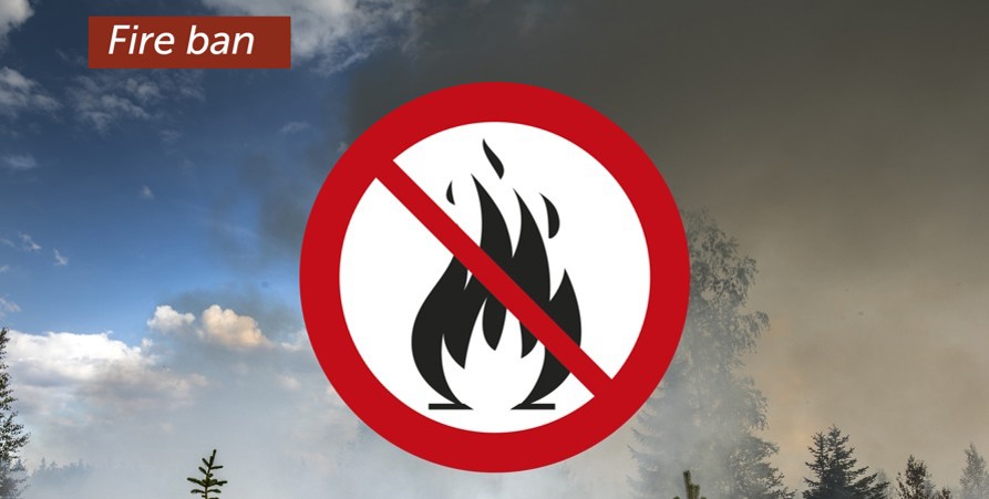 Bild med texten eldningsförbud samt en varningsskylt föreställande en brand med ett streck över. 