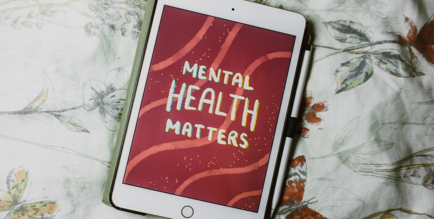 Ett foto som visar en skärm där det står "Mental health matters". 